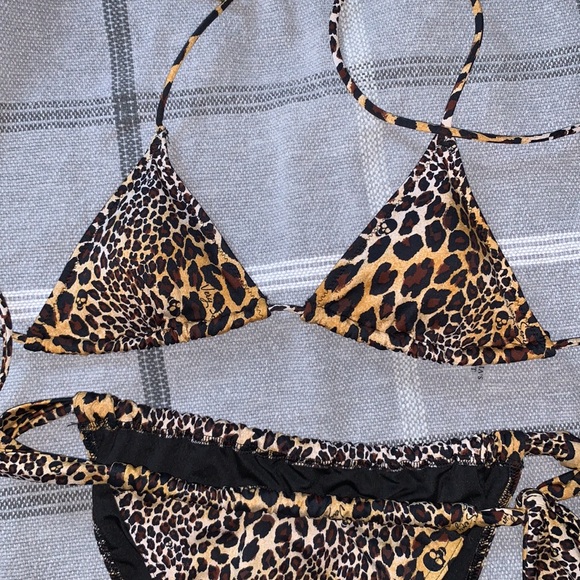 SOLD Victoria’s Secret Leopard Skull Bikini - Picture 2 of 8